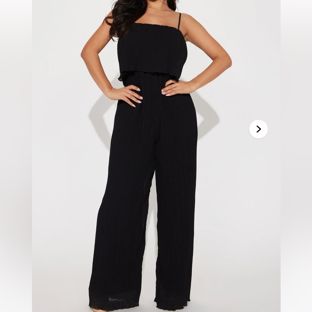 NWT Fashion Nova Sophia Plisse Jumpsuit